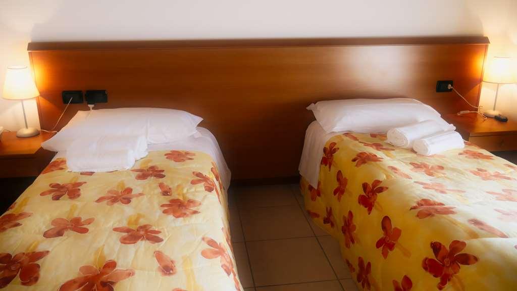 Hotel Vajont Vaiont Zimmer foto